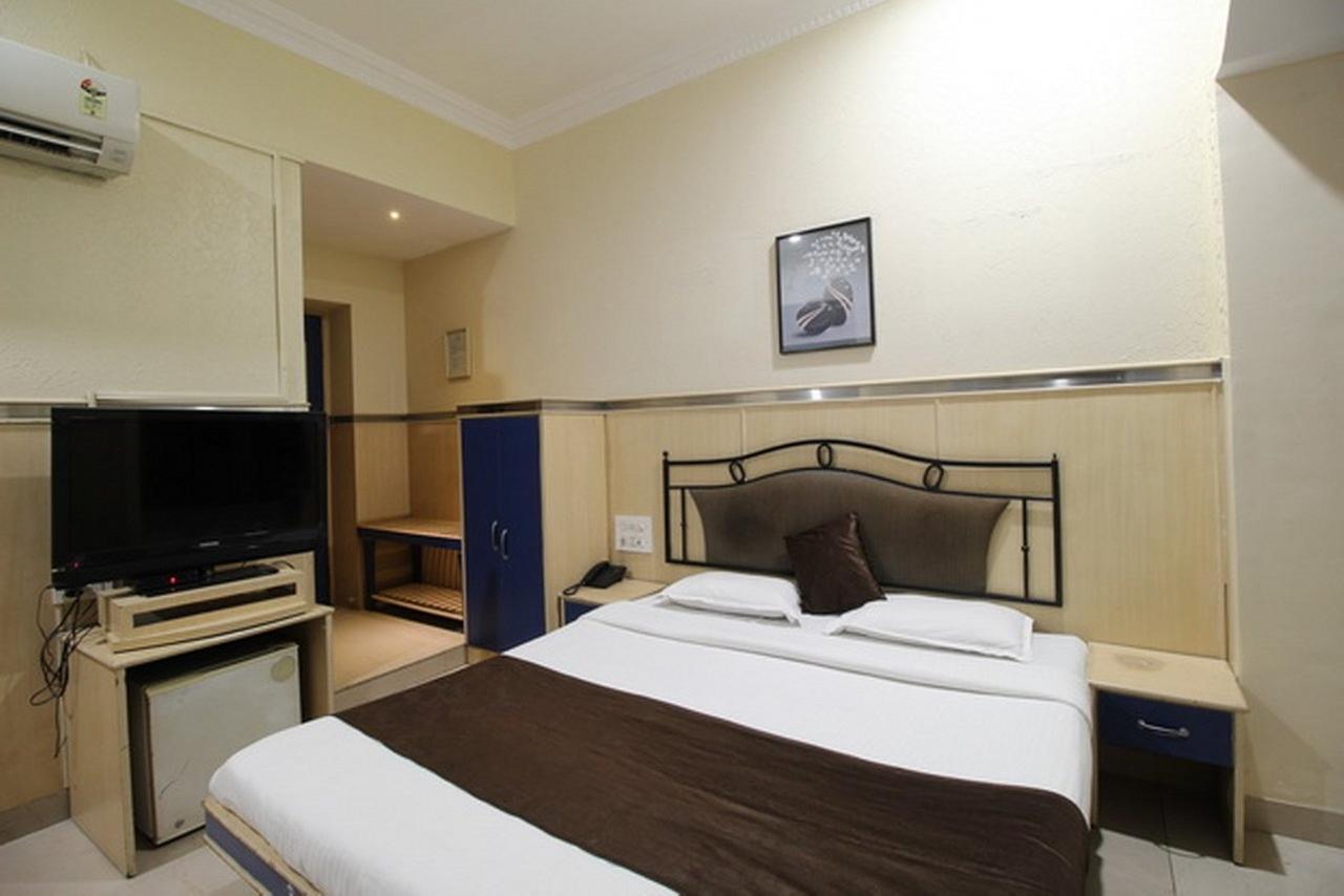 Hotel Ripon Palace Bombay Esterno foto